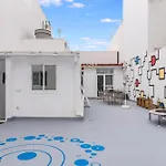 Home2book Sunny Duplex With Private Terrace *